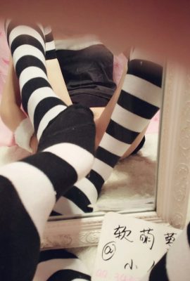 39 portraits de chaussettes montantes douces et mignonnes de fée loli (39P)