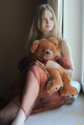 ExclusifTeenPorn Kisa Teen et Toy (162P)