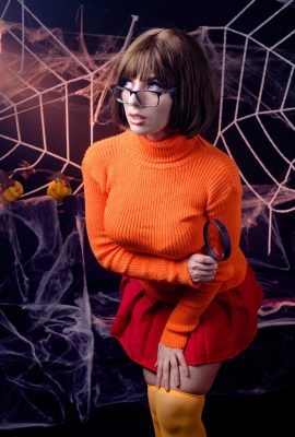 Valentina Kryp-Velma Dinkley