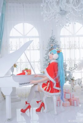 Hatsune Miku Noël @ Lou Yin Emilia (9P)