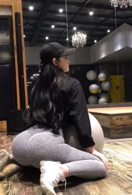 Belle déesse des fesses Zuo Gongzi 666 WeChat VIP collection de photos privées payantes-04 (210P)