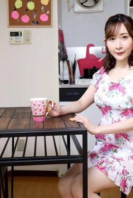 (Sera Aya) La femme aux gros seins continue de tenter Lao Wang (36P)