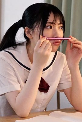 (GIF) Mio Ishikawa, une fille en uniforme qui adore secouer la bite, a une cureplète de secouement de bite, de succion de couilles et de léchage anal… (19P)