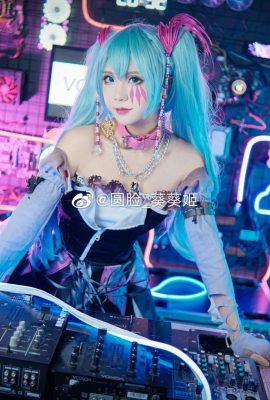 Hatsune Miku@roundface_Aoi Aoi-hime (9P)