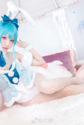 Figurine de lapin blanc Hatsune Miku.Ver @Youyou(9P)