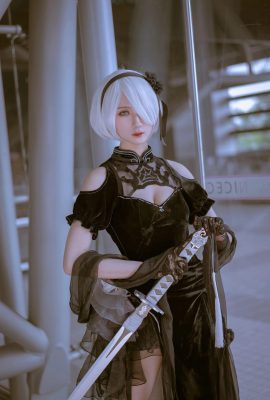 NieR : Mechanical Era 2B @Yiziki-Yi Yuezi (Photographie : @久久 Vacation) (9P)