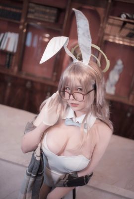 Ah Ban est très heureuse aujourd’hui – Blue Archives Kaisa Bunny Girl