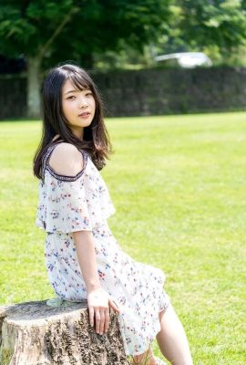 Belle fille dans un éventail plié et un dortoir – Collection de photos nues Emma Futaba Aya Koizumi (81P)