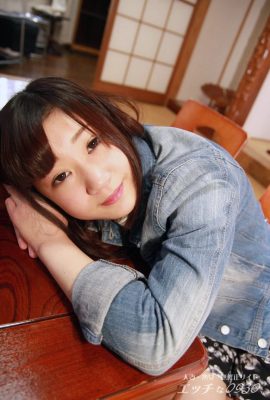 Nanami Hirosaki 19 ans (74P)