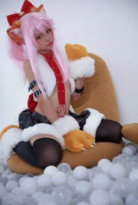 Coser @ G44 ne sera pas blessé Vol.057 Petite fille au chat noir